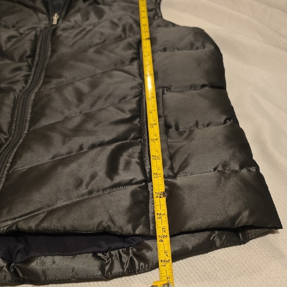 Lands' End Women's Charcoal Puffer Vest Large/Tall. - Picture 4 of 5